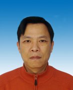 何一兵：特級教師，河南省學(xué)科帶頭人，省優(yōu)秀